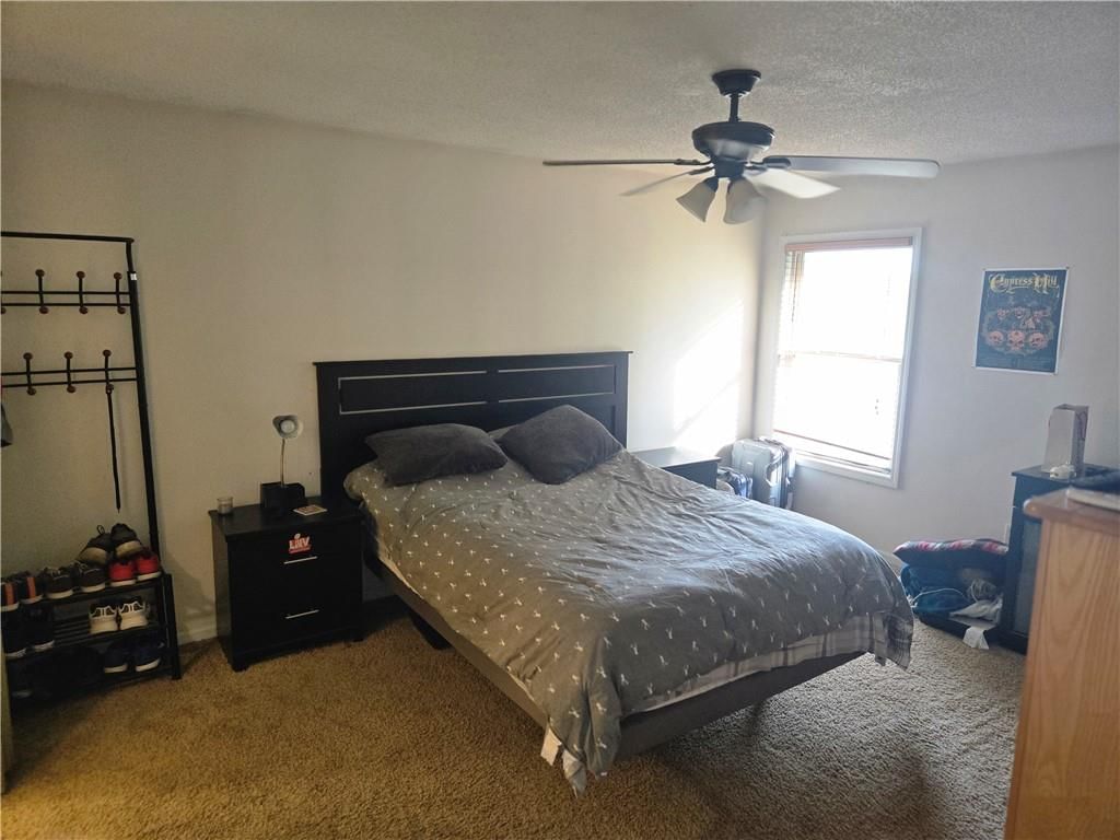 Photo 8 of 25 - 1815 holt Court