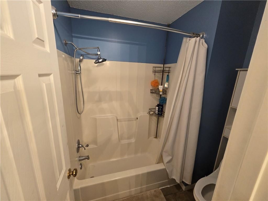 Photo 10 of 25 - 1815 holt Court