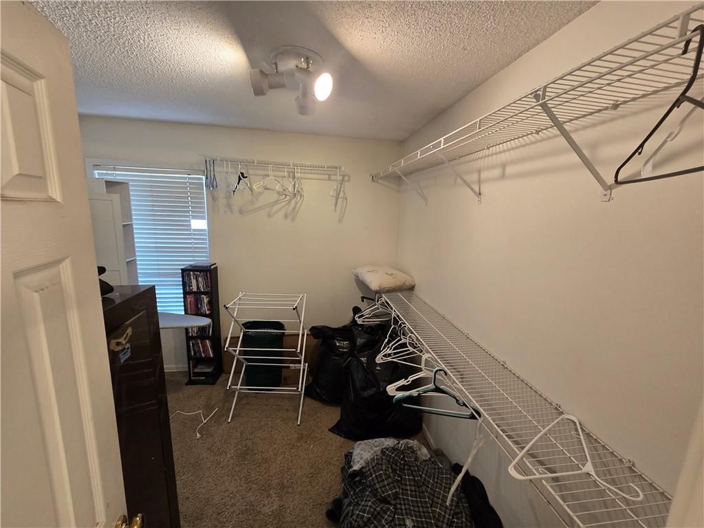 Photo 11 of 25 - 1815 holt Court