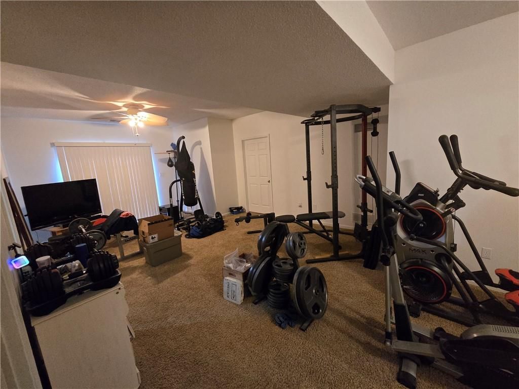 Photo 14 of 25 - 1815 holt Court