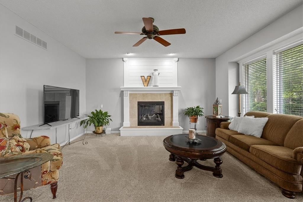 22112 W 59th Street — photo 11