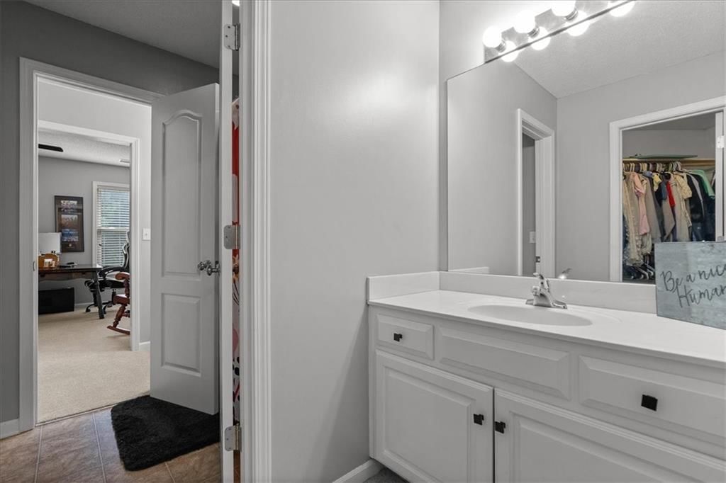 22112 W 59th Street — photo 18