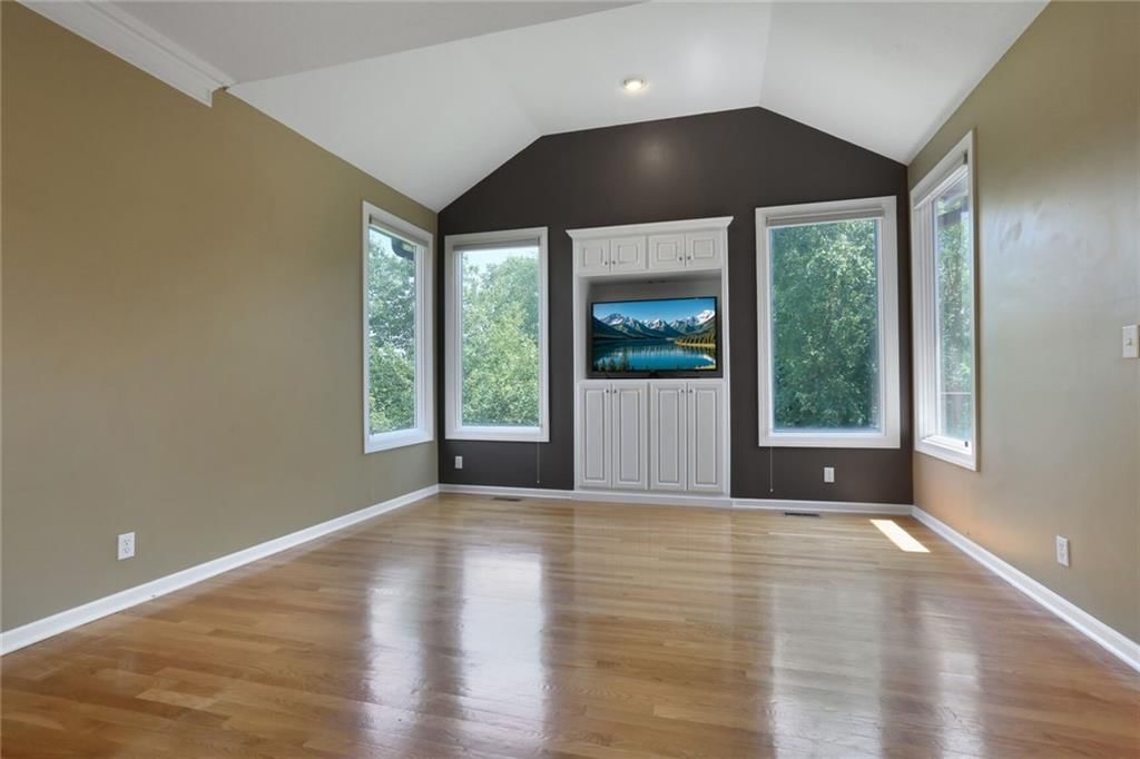 14517 Newton Street — photo 9