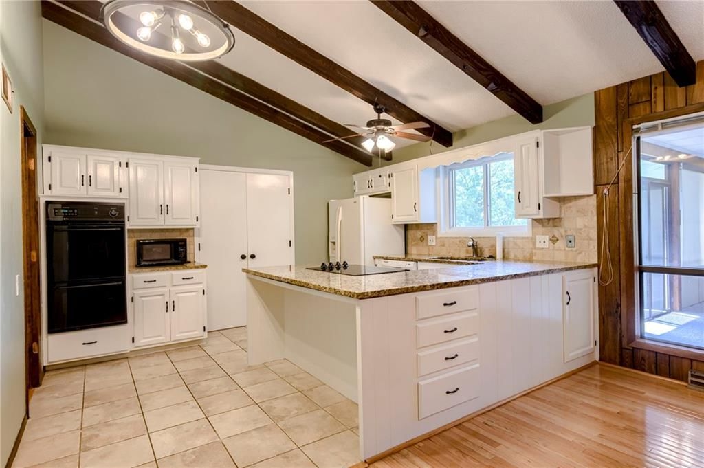 211 E Blue Ridge Boulevard — photo 10