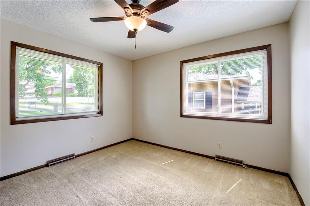 211 E Blue Ridge Boulevard — photo 16