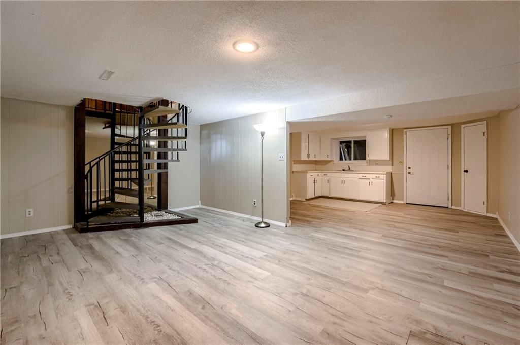 211 E Blue Ridge Boulevard — photo 22