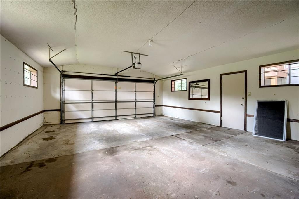 211 E Blue Ridge Boulevard — photo 30
