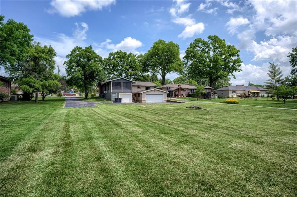 211 E Blue Ridge Boulevard — photo 44