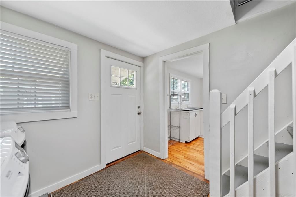 210 W 2nd Street — photo 9