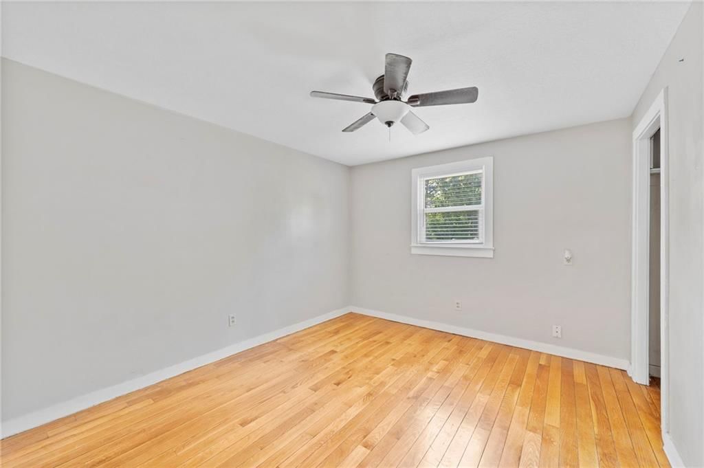 210 W 2nd Street — photo 10