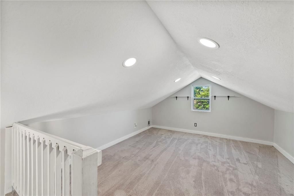210 W 2nd Street — photo 15
