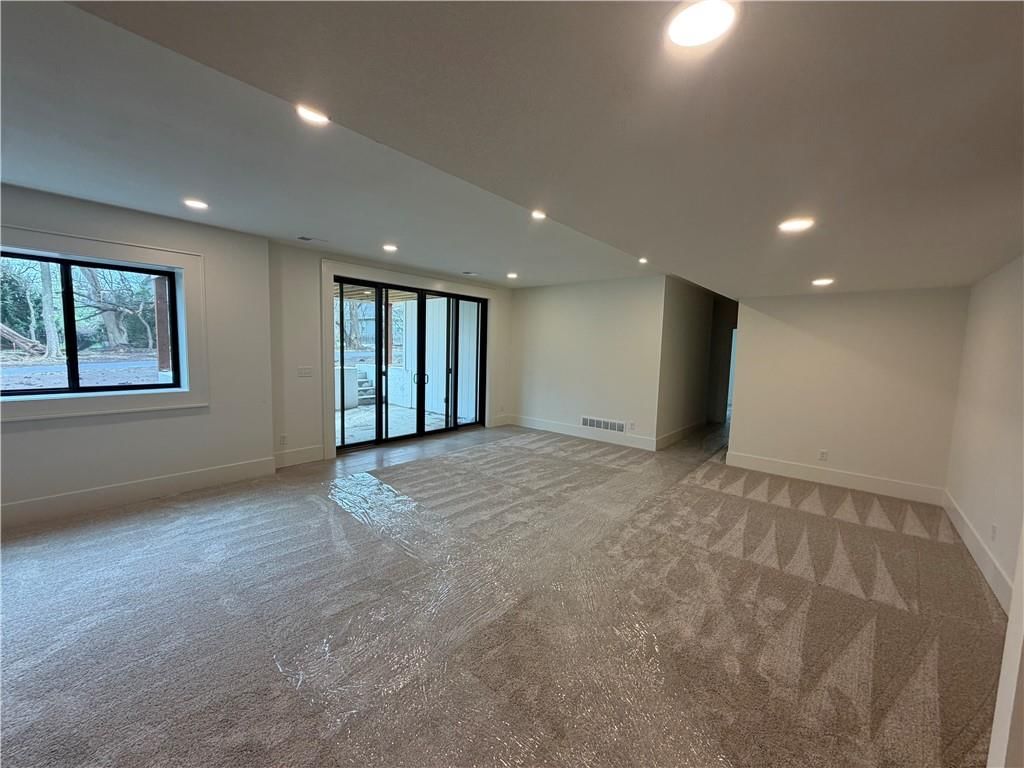 15285 W 162nd Street — photo 24