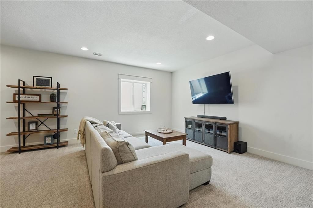 Photo 42 of 47 - 16555 S Lichtenauer Drive
