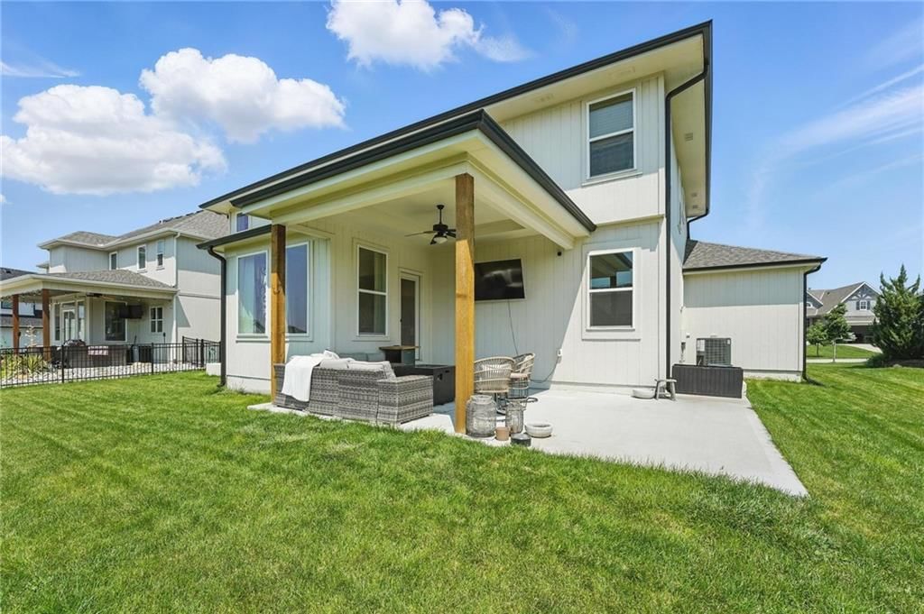 Photo 44 of 47 - 16555 S Lichtenauer Drive