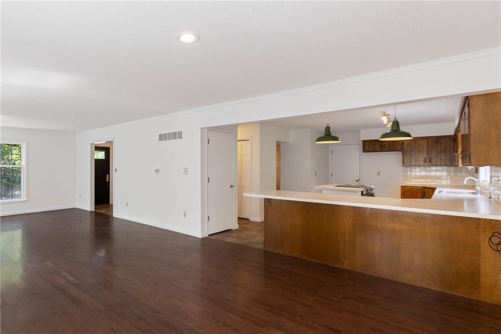 11533 Robinson Street — photo 11
