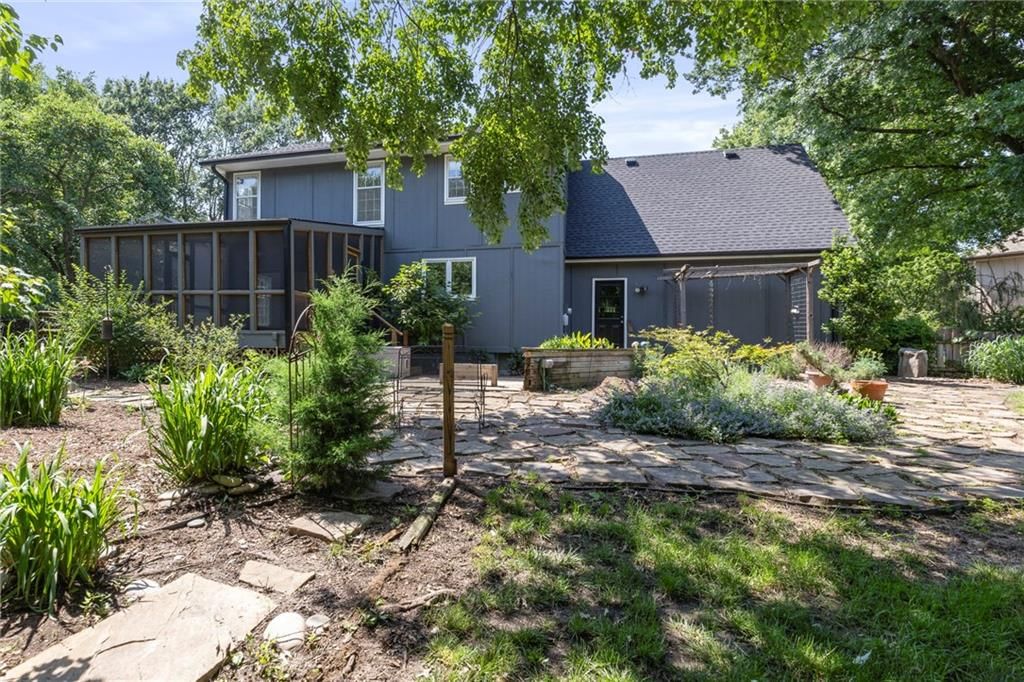 11533 Robinson Street — photo 47