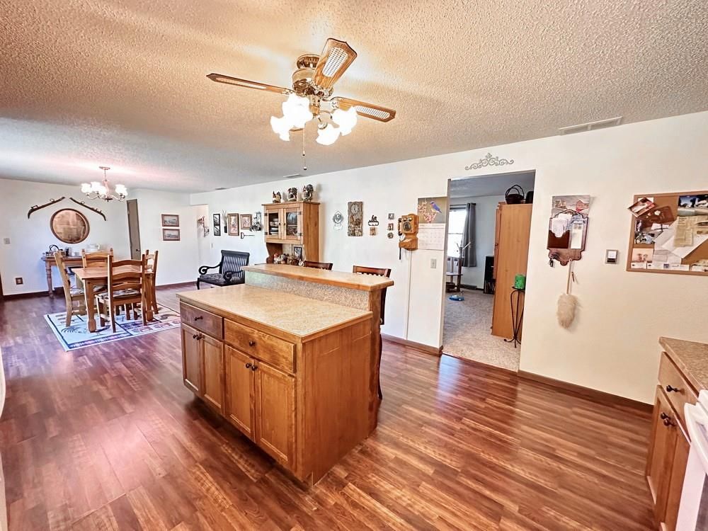 Photo 12 of 28 - 1704 Witt Drive