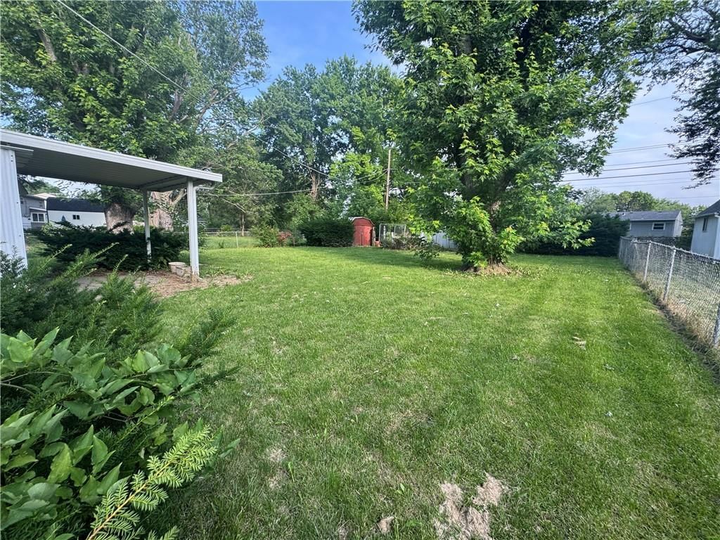 Photo 14 of 16 - 18411 E Lexington Road