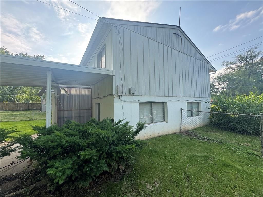 Photo 16 of 16 - 18411 E Lexington Road
