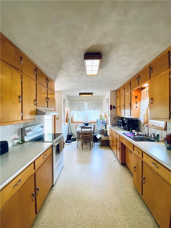 311 SW 12TH Terrace — photo 8