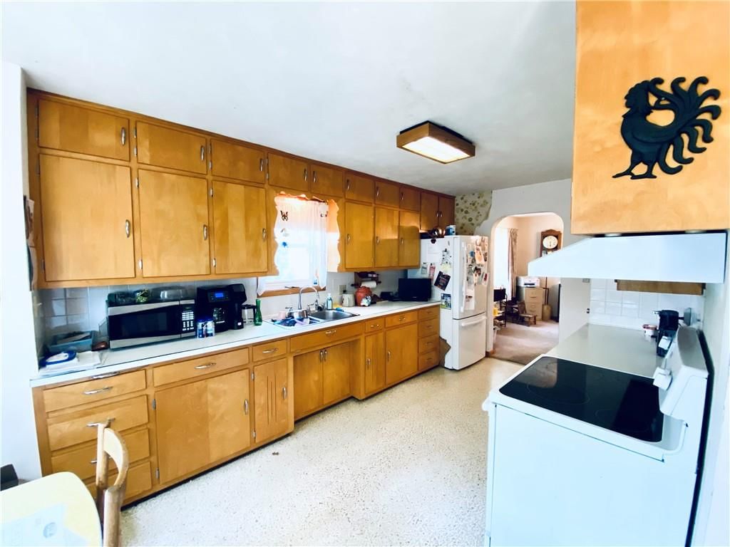 311 SW 12TH Terrace — photo 9