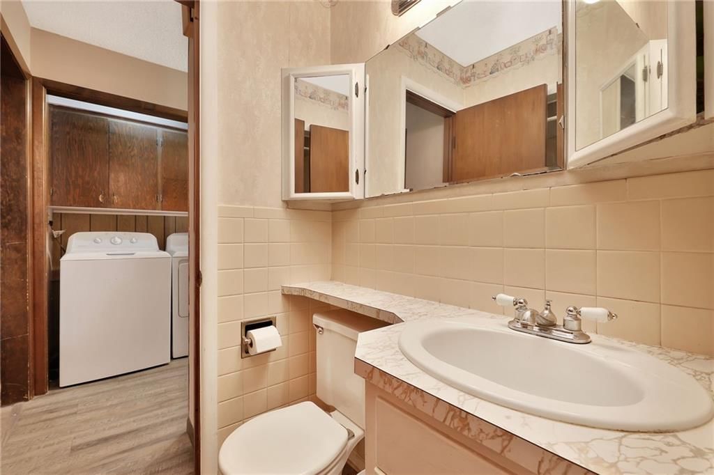 141 N Tracy Street — photo 12