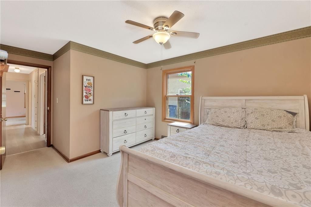 141 N Tracy Street — photo 33