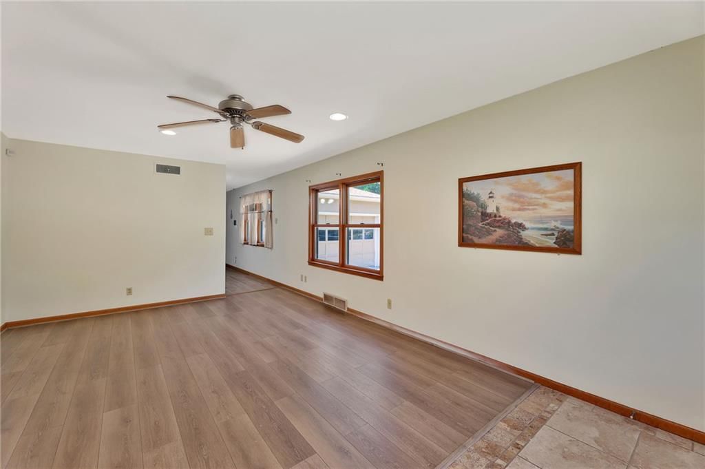 141 N Tracy Street — photo 39