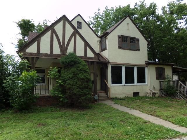 105 E Clinton Street — photo 2