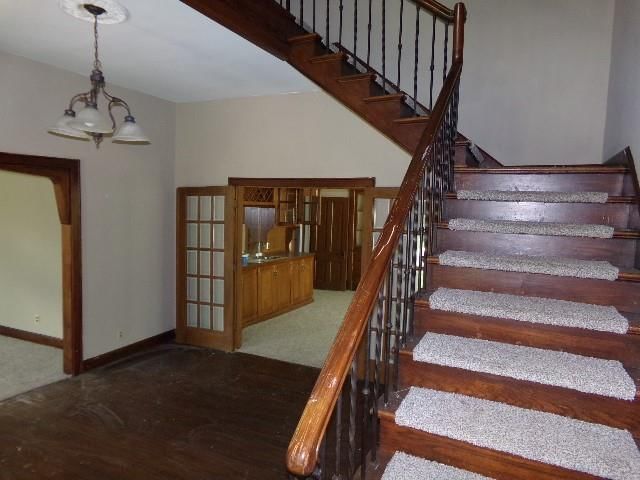 105 E Clinton Street — photo 27