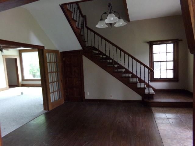 105 E Clinton Street — photo 28