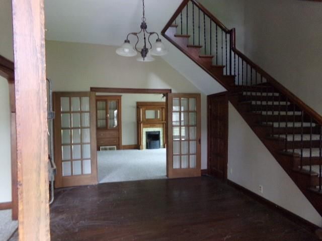 105 E Clinton Street — photo 43