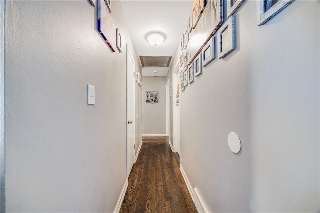 Photo 11 of 29 - 6212 E 109th Terrace