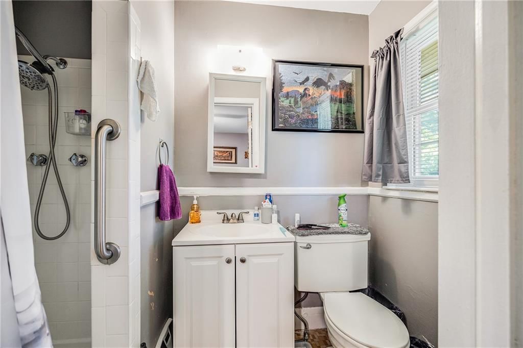 Photo 14 of 29 - 6212 E 109th Terrace