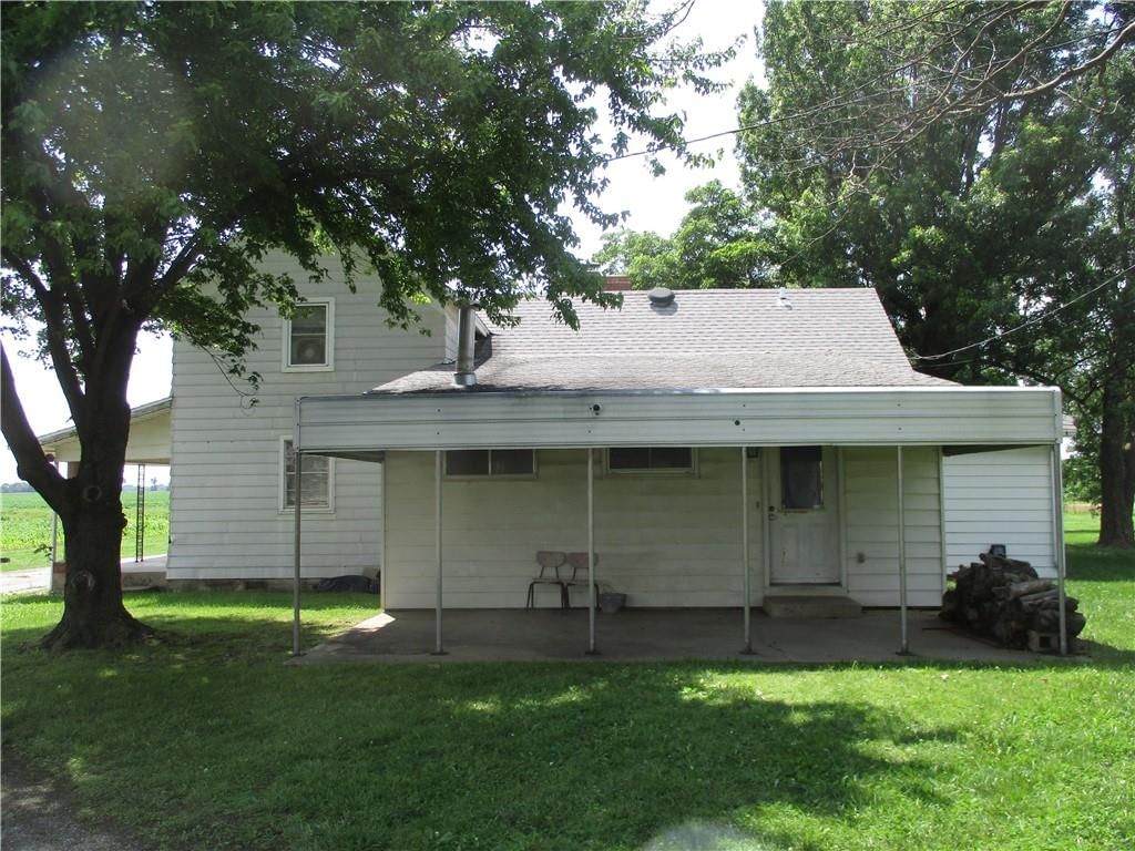 1834 N High School Avenue — photo 7
