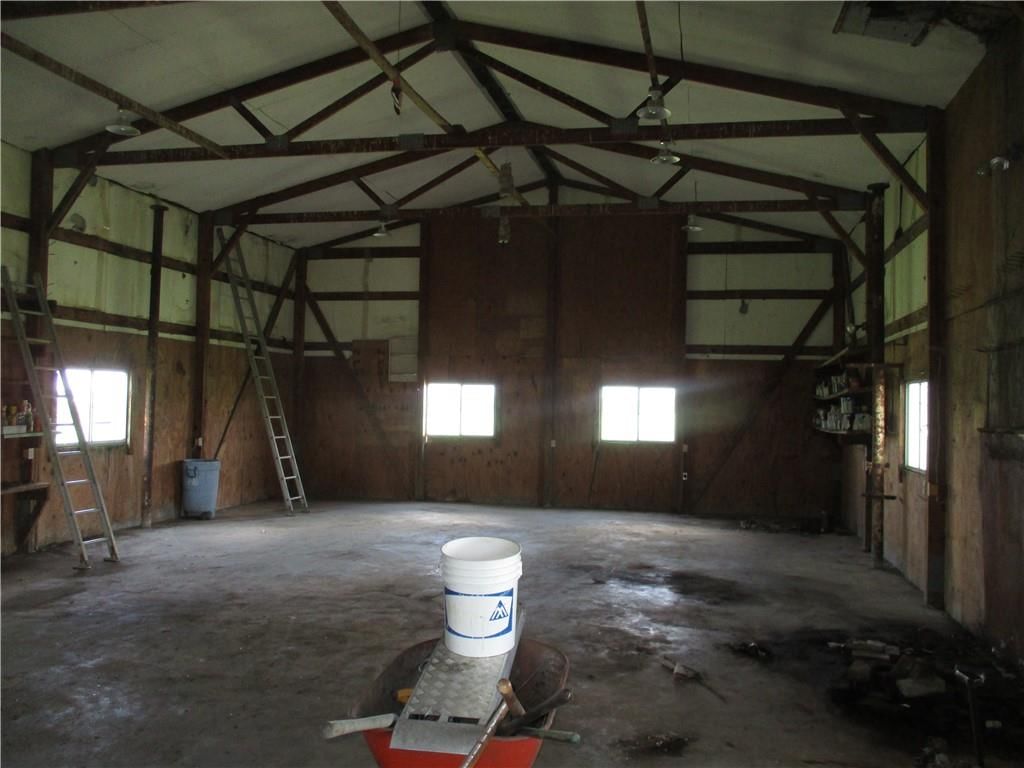 1834 N High School Avenue — photo 18