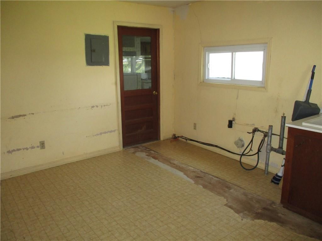 1834 N High School Avenue — photo 22