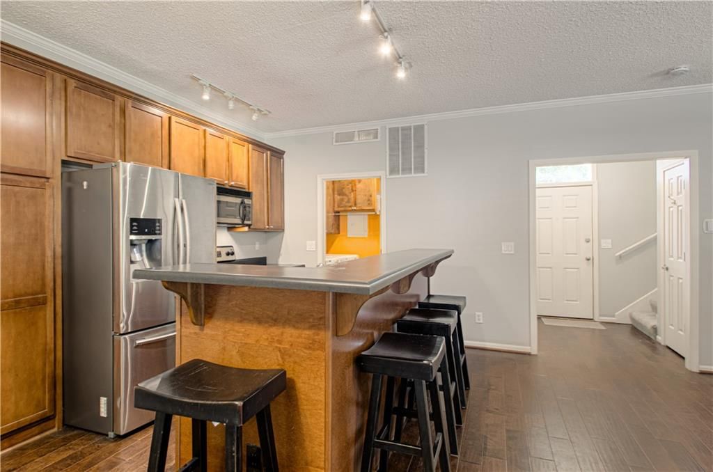 913 W 41st Place — photo 11