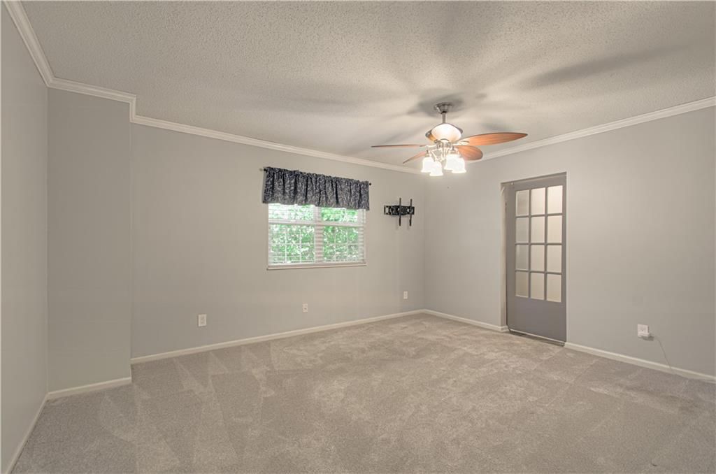 913 W 41st Place — photo 17
