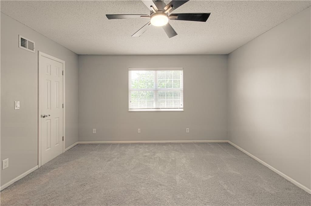 913 W 41st Place — photo 25