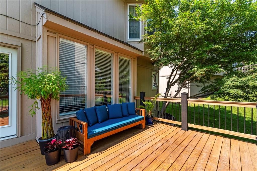 9000 W 127th Terrace — photo 29
