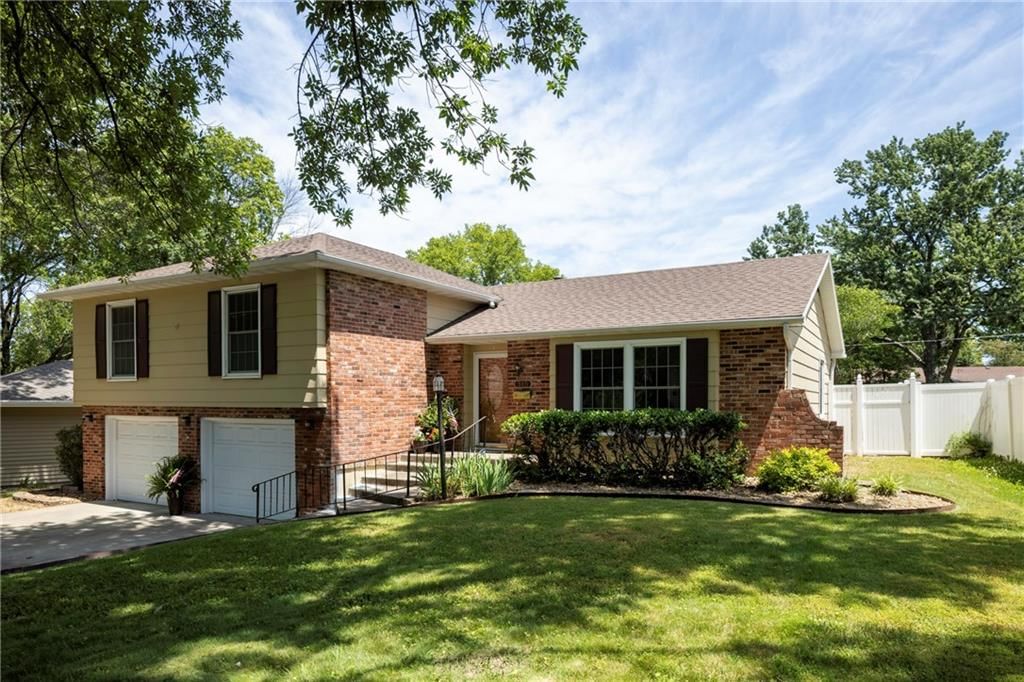 315 Goodrich Drive — photo 3