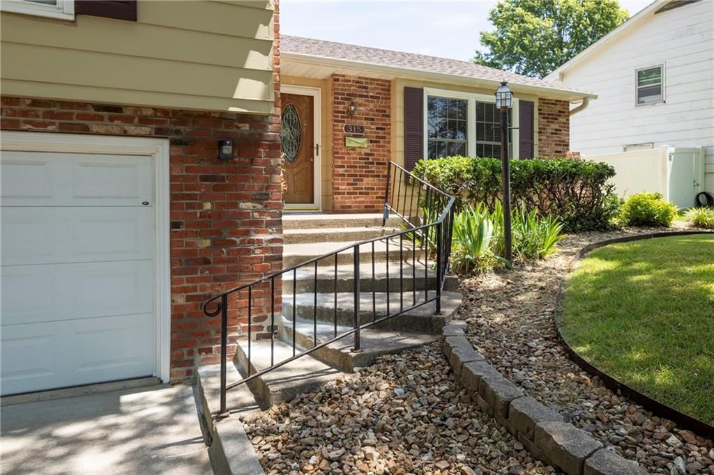315 Goodrich Drive — photo 4