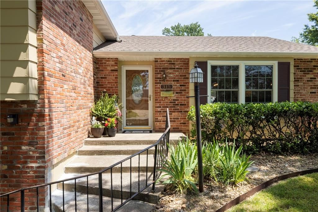 315 Goodrich Drive — photo 5