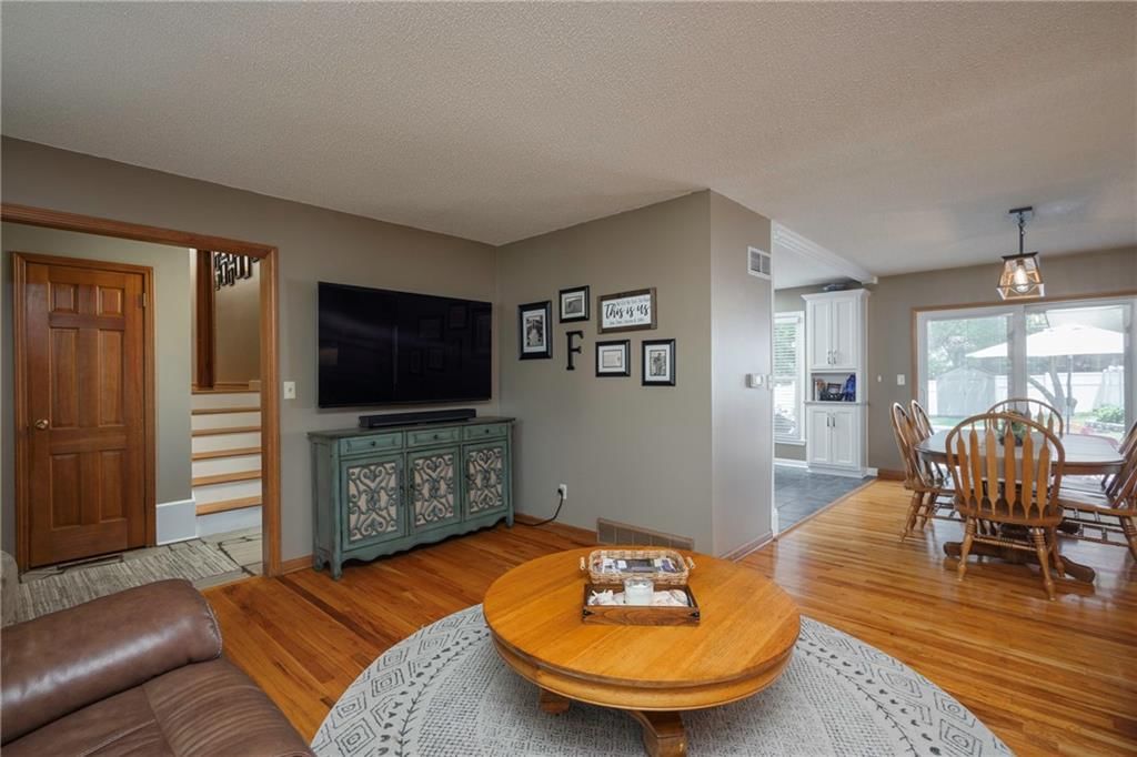 315 Goodrich Drive — photo 12