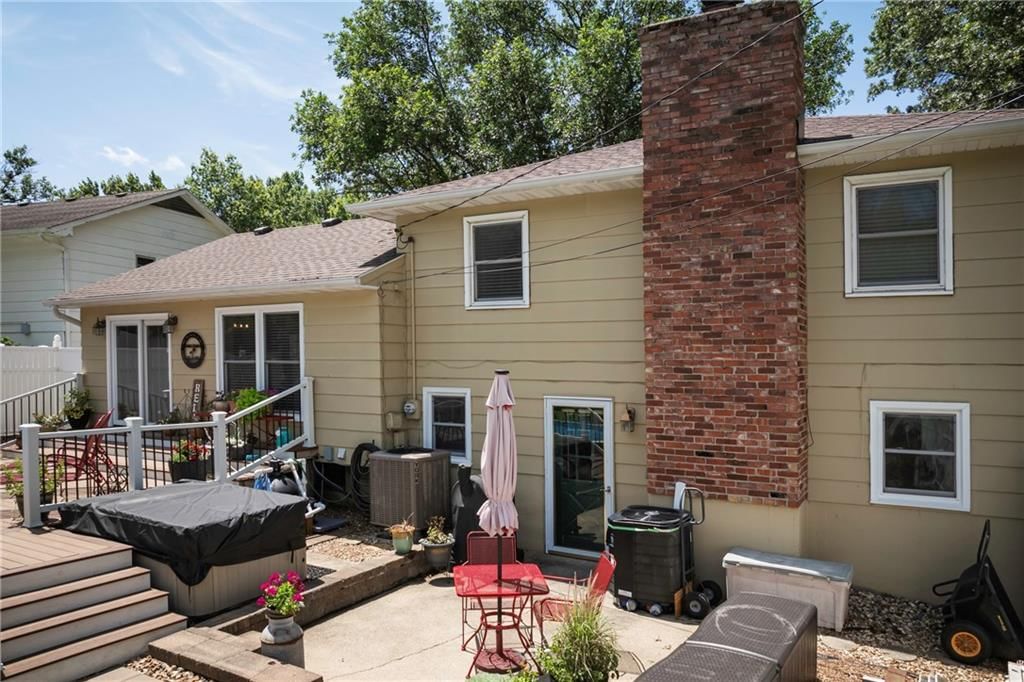 315 Goodrich Drive — photo 34