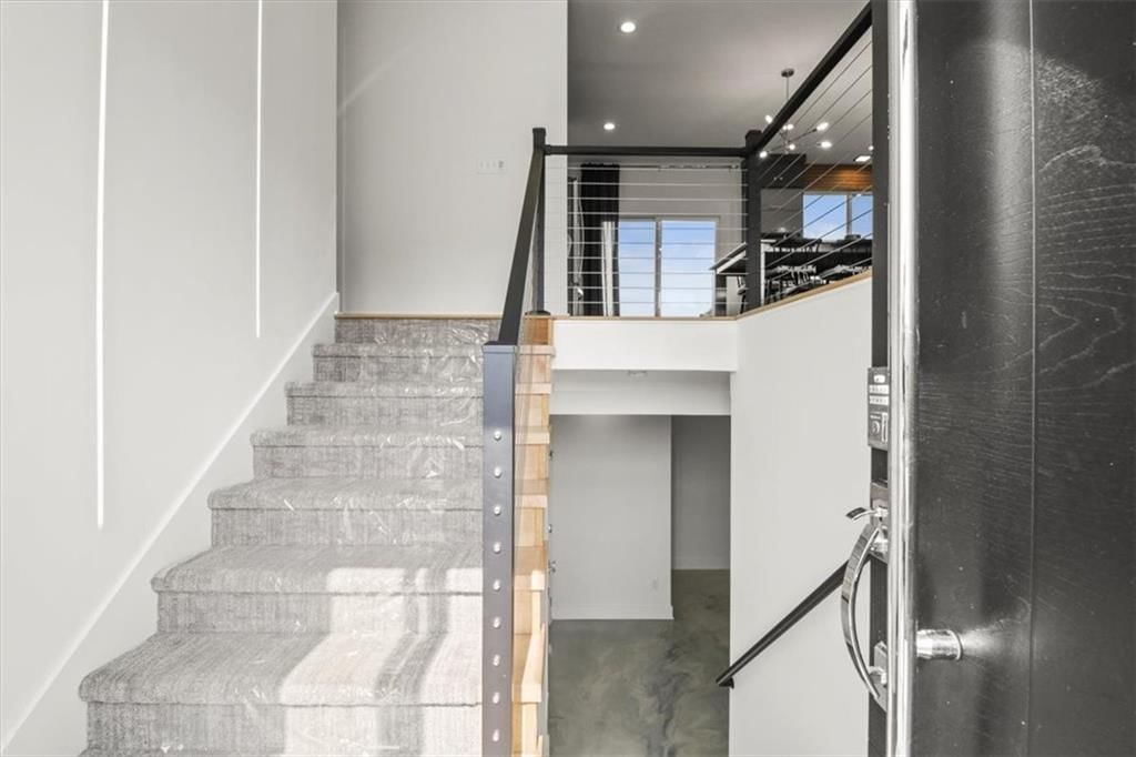 4313 SE Adams Drive — photo 4