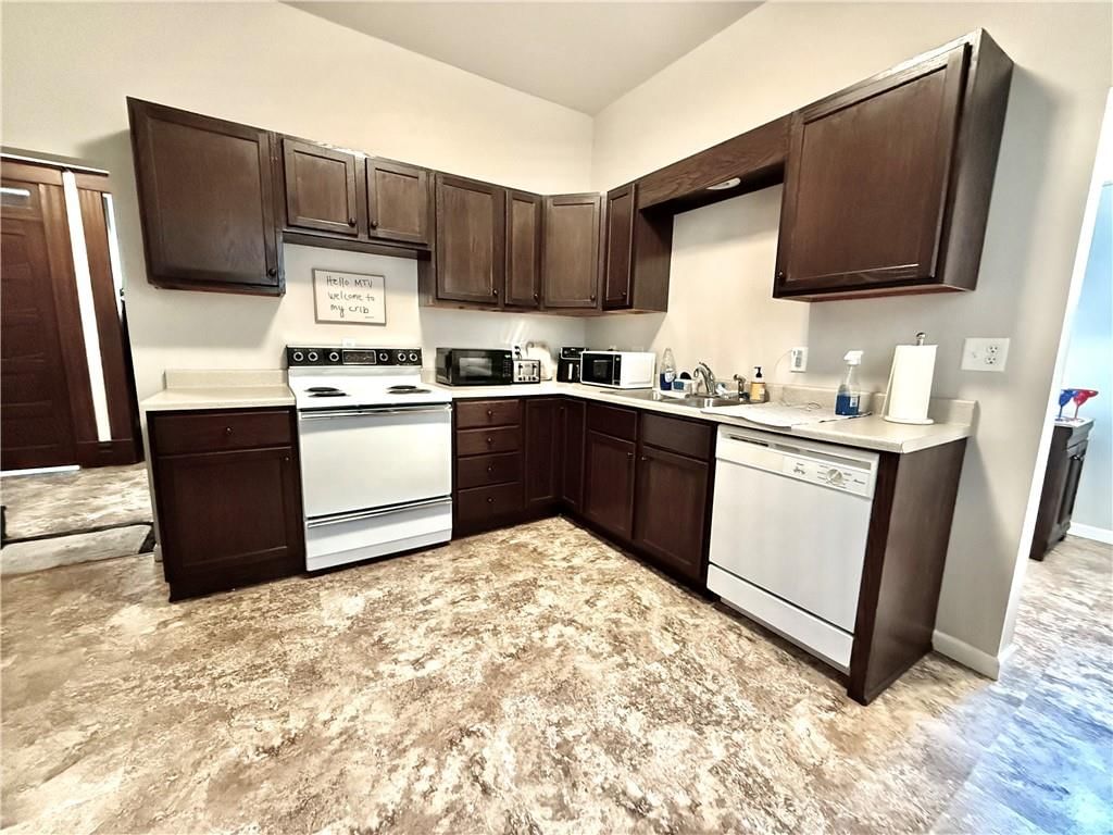 421 S Main Street — photo 12