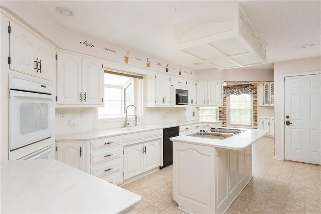 3330 S Norwood Avenue — photo 14