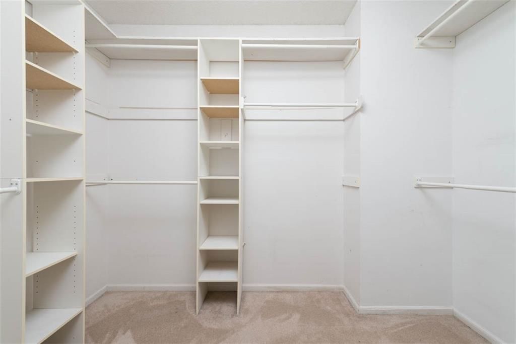 3330 S Norwood Avenue — photo 27
